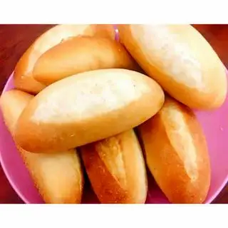 Bánh Mì Không - 4.000 ₫ tại Bánh Mì Hà Nội - Ung Văn Khiêm