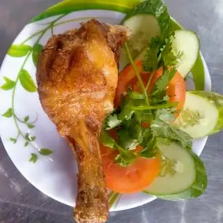 đùi thêm  - 27.000 ₫ tại Cơm Gà Xối Mỡ Tài Lộc - Đặng Thùy Trâm