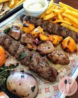 Mixed Grill (For 1 Person) - 300.000 ₫ tại Halal Al Sham Sai Gon - Võ Văn Kiệt