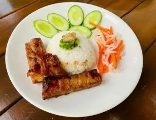 Hình ảnh Cơm tấm sườn cọng hảo hạng