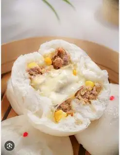 Hình ảnh Bánh bao bò ngô phomai