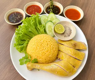 Combo đùi lớn luộc + Nước - 78.000 ₫ tại Cơm Gà Chú Út - Nguyễn Gia Trí