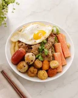 Hình ảnh Nui xào bò thập cẩm