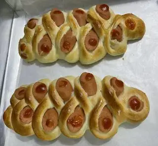 Hình ảnh BÁNH MÌ XÚC XÍCH