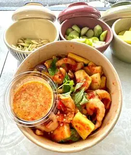 Chân gà rút xương sốt thái ngonn - 69.000 ₫ tại Tré Trộn & Chân Gà Sốt Thái - Nông Ché Foods - Trần Thị Điệu