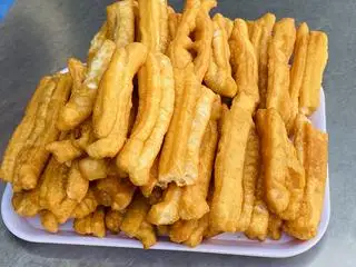Bánh Quẩy Mềm - 15.000 ₫ tại  Quán Cô Nhi - Bánh Canh Cá Lóc - Nguyễn Văn Nghi