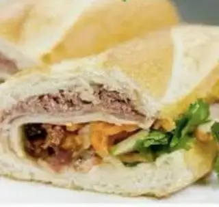 Bánh mì bơ - pate  - 21.000 ₫ tại Bánh Mì Hà Nội Chính Hiệu - Trương Quốc Dung