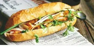 Bánh mì heo quay - chả cá - 35.000 ₫ tại Bánh Mì Heo Quay Nhung