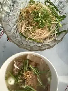 Hình ảnh HỦ TIẾU XƯƠNG BÒ VIÊN TRỨNG CÚT KHÔ