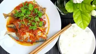 Hình ảnh Cơn Tấm Cá Nục Sốt Cà
