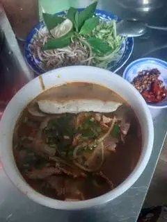 Bún -bò -gân -chả - 40.000 ₫ tại Bún Bò Cô Tư - Nguyễn Xí