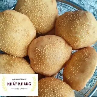 Bánh tiêu - 9.000 ₫ tại Bánh Tiêu & Bánh Bao Chiên Nhất Khang - Nguyễn Văn Đậu