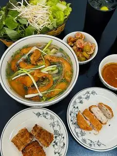 Bún cá chan - chả cá mực - 70.000 ₫ tại Bún Cá Chấm Hà Nội - Nguyễn Văn Khối