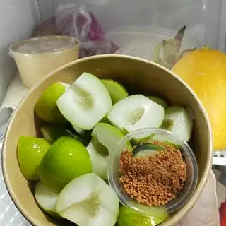 Táo Ninh Thuận cắt sẵn - hộp 350gr - 53.000 ₫ tại ALO FRUIT - Trái Cây Tươi Cắt Sẵn & Nước Ép - Lê Thị Hồng Gấm