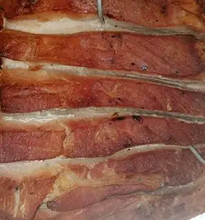 Heo quay da giòn 100gr - 45.000 ₫ tại Bánh Mì Heo Quay Nhung