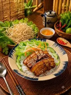 Hình ảnh Bún thịt khìa - trộn