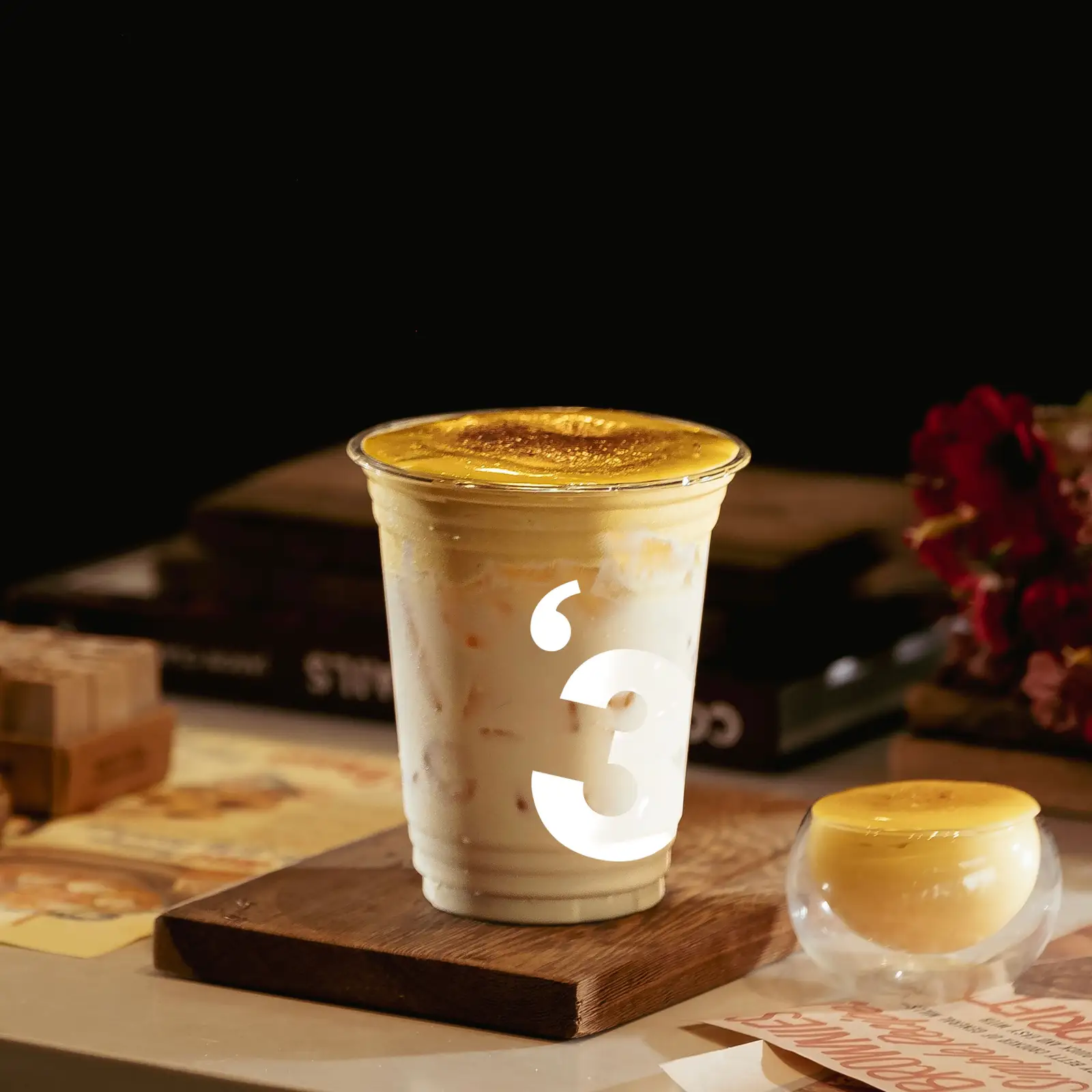 TRÀ SỮA ÔLONG KEM TRỨNG - 58.000 ₫ tại THREE O'CLOCK - Hồ Tùng Mậu