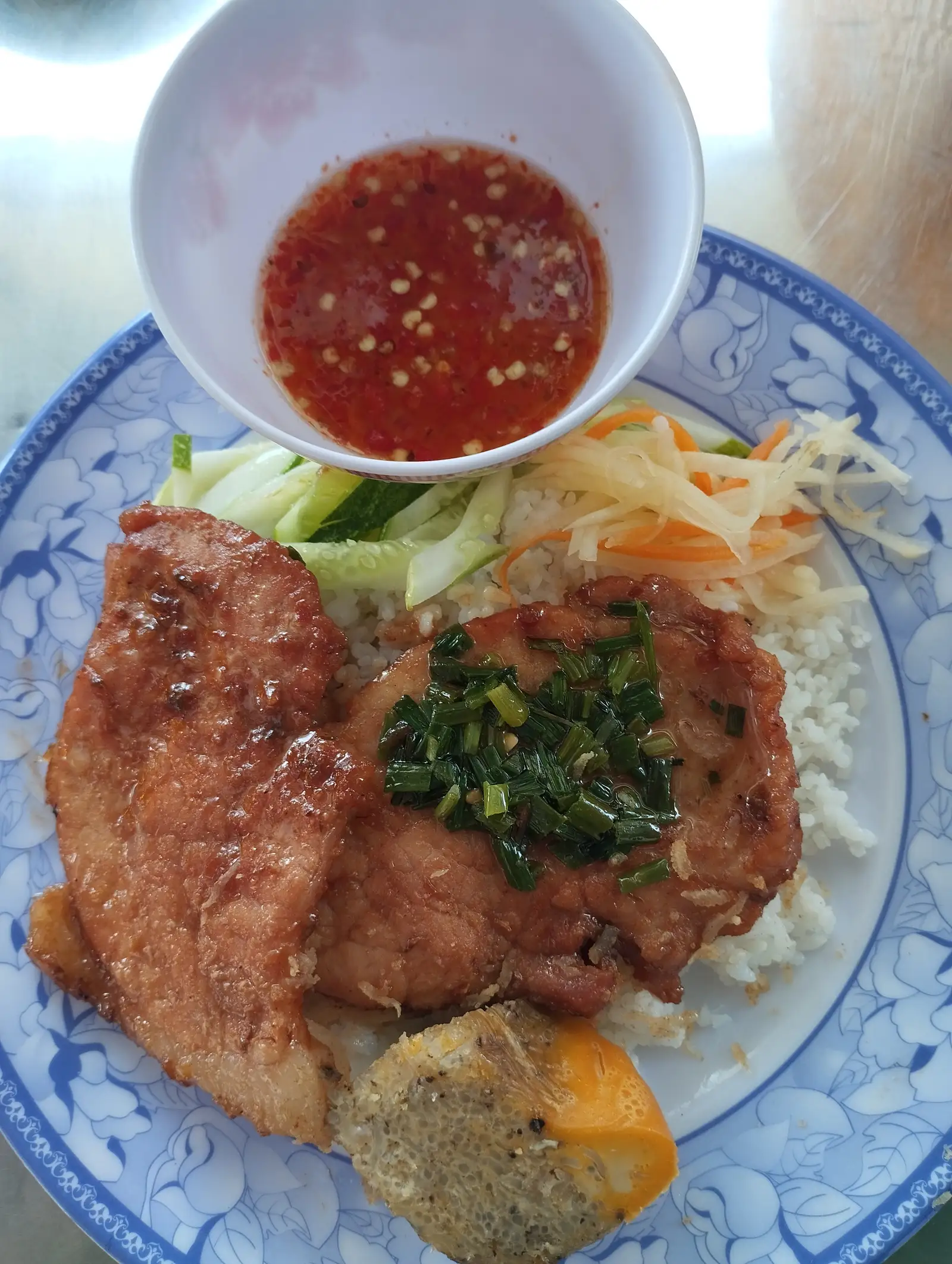 Cơm Sườn Chả - 47.000 ₫ tại Cơm Tấm & Bún Thịt Nướng Kim Ngân - Phạm Hùng