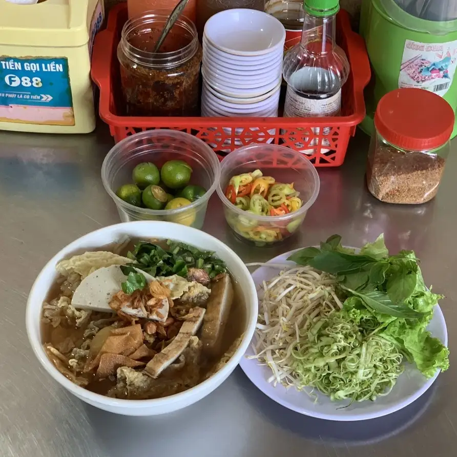 Bún Huế chay - 38.000 ₫ tại Hủ Tiếu Chay 111 - Bông Sao