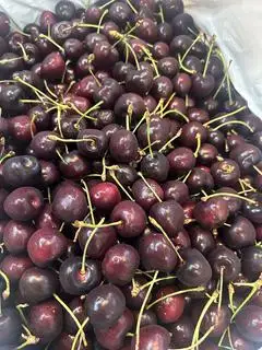 Cherry hộp - 125.000 ₫ tại Mida Fruits - Trái Cây Cắt Sẵn & Nước Ép Trái Cây - Chung Cư Hausneo