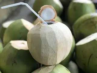 Hình ảnh Dừa tươi nguyên chất 1 quả