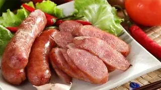 Lạp xưởng thêm - 18.000 ₫ tại Cơm Gà Giòn Giòn - Tôn Đản