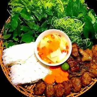 Bún chả Hà Nội -coca - 95.000 ₫ tại Bún Đậu Mắm Tôm Sông Đào - Phạm Hùng