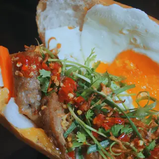 Bánh mì nem trứng - 33.750 ₫ tại Bánh Mì Út Thương - Coffee & Tea - Tôn Thất Tùng