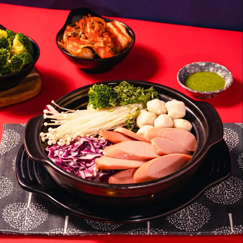 Mì kim chi cá viên xúc xích  - 55.000 ₫ tại Mì Cay Seoul - Phạm Hùng