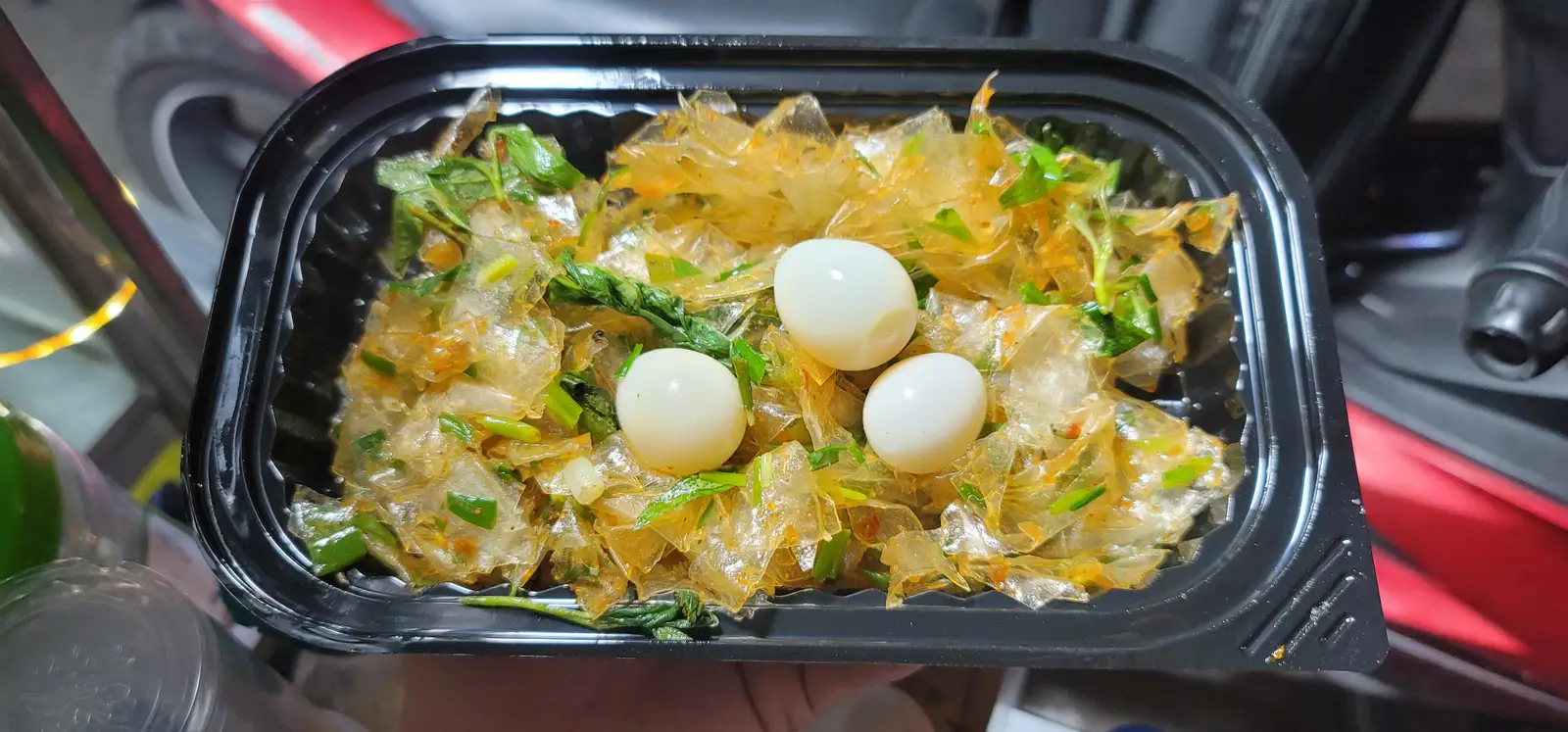 Hình ảnh Bánh Tráng Dẻo Mỡ Hành - Trứng Lòng Đào