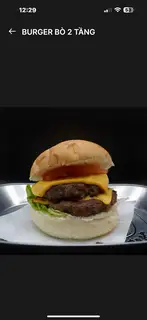 Burger bò hai tầng - 70.000 ₫ tại ChopChop - Thức Ăn Nhanh, Nước Ép & Sinh Tố - Phùng Văn Cung