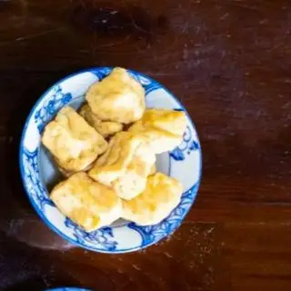 Đậu hũ chiên - 6.000 ₫ tại Bún Riêu Cô Hương Béo - Cao Thắng