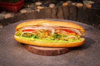 Hình ảnh Bánh Mì Bơ Cốm Đầy Đủ