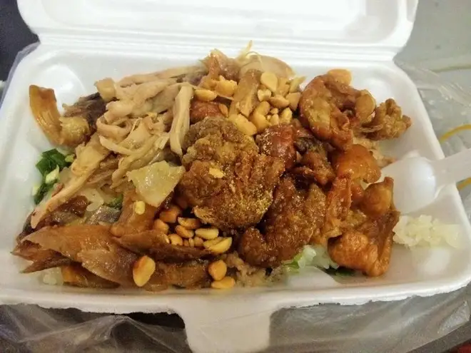 Xôi Da Gà Trứng - 52.000 ₫ tại Bánh Mì - Xôi Gà 56 - Trịnh Đình Trọng