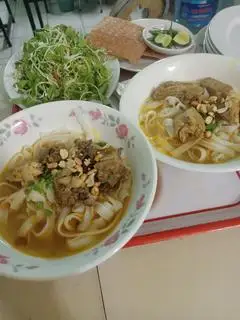 Hình ảnh Mì Quảng Gà Chọi Rút Xương