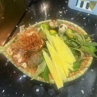 Hình ảnh Bánh Tráng Phơi Sương Trộn Tôm Khô/Chà Bông