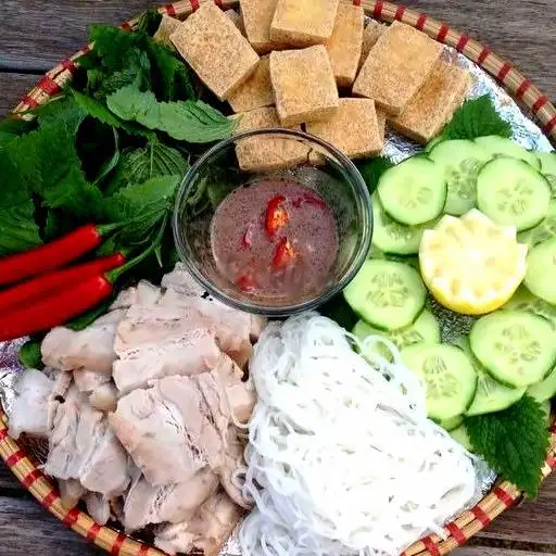 Bún đậu thịt ba rọi luộc - 85.000 ₫ tại Bún Đậu Mắm Tôm Sông Đào - Phạm Hùng