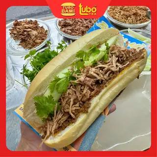 Hình ảnh Bánh mì Pate Xá Xíu