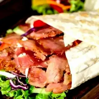 Kebab cuộn thịt heo xông khói - phô mai - 50.000 ₫ tại Bánh Mì Kebab - Bùi Thị Xuân