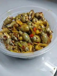 Ốc cà na đại xào sả ớt phần  - 199.000 ₫ tại Nhân Lương - Cơm Gà & Các Loại Ốc - Huỳnh Tấn Phát