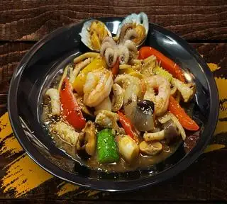 Hình ảnh VIP#7. Rau củ xào hải sản đặc biệt