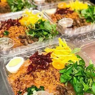 Hình ảnh BÁNH TRÁNG TRỘN KHÔ MỰC TÓP MỠ TRỨNG để