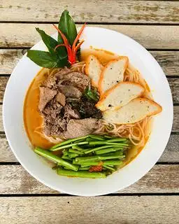 Bún Thái bò và chả cua - 54.000 ₫ tại Phượng - Bún Thái - Lý Chính Thắng