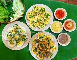 Bánh Căn Miền Trung ( Đặc Biệt Phủ Trứng ) - 90.000 ₫ tại Bánh Xèo Cô Vân - Đặc Sản Bình Định - Cách Mạng Tháng 8