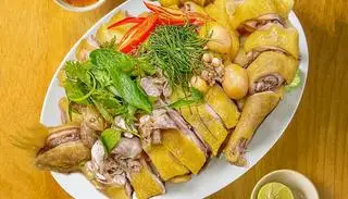 Hình ảnh Gỏi gà nguyên con 