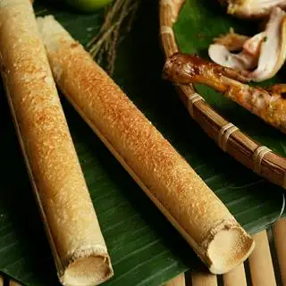 Cơm lam dẻo thơm - 1 phần - 20.000 ₫ tại Gà Nướng Muối Ớt Bin Bo - 289 Lý Thái Tổ
