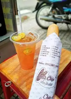 Combo bánh mì que pate + Trà tắc - 34.000 ₫ tại Bánh Mì Que Chíp - Lý Thái Tổ