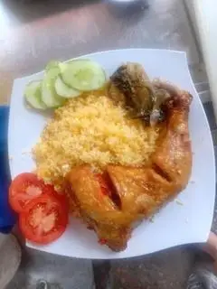 Hình ảnh cơm gà xối mở 