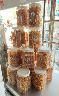 Hình ảnh Da heo mắm tỏi giòn rụm