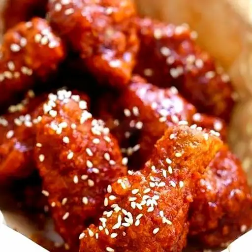 Hình ảnh Cơm gà viên sốt thái